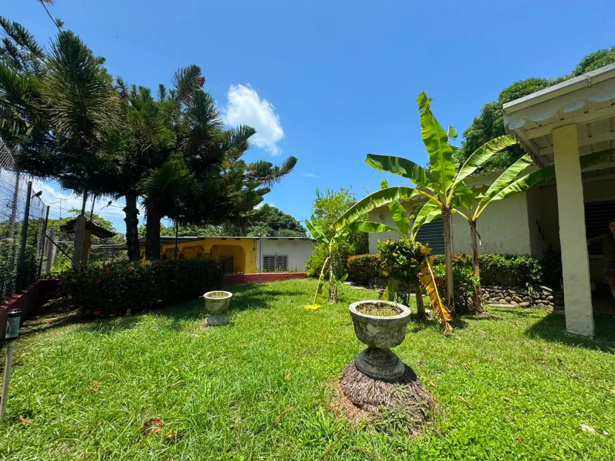 HOUSE FOR SALE IN SAN CARLOS
