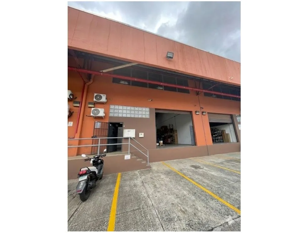 Warehouse Rental at Albrook Commercial Park | 302.76 m²