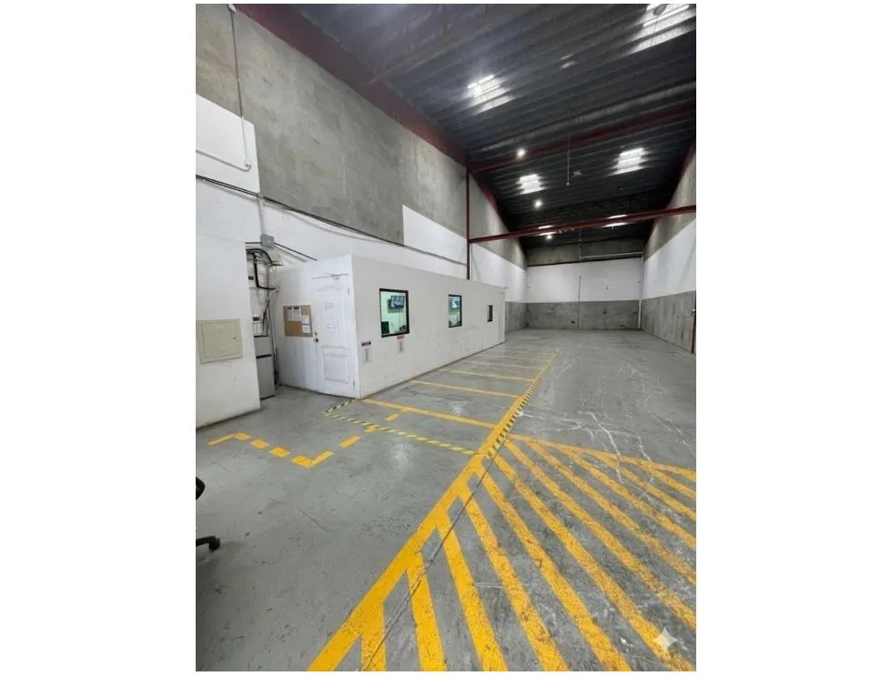 Warehouse Rental at Albrook Commercial Park | 302.76 m²