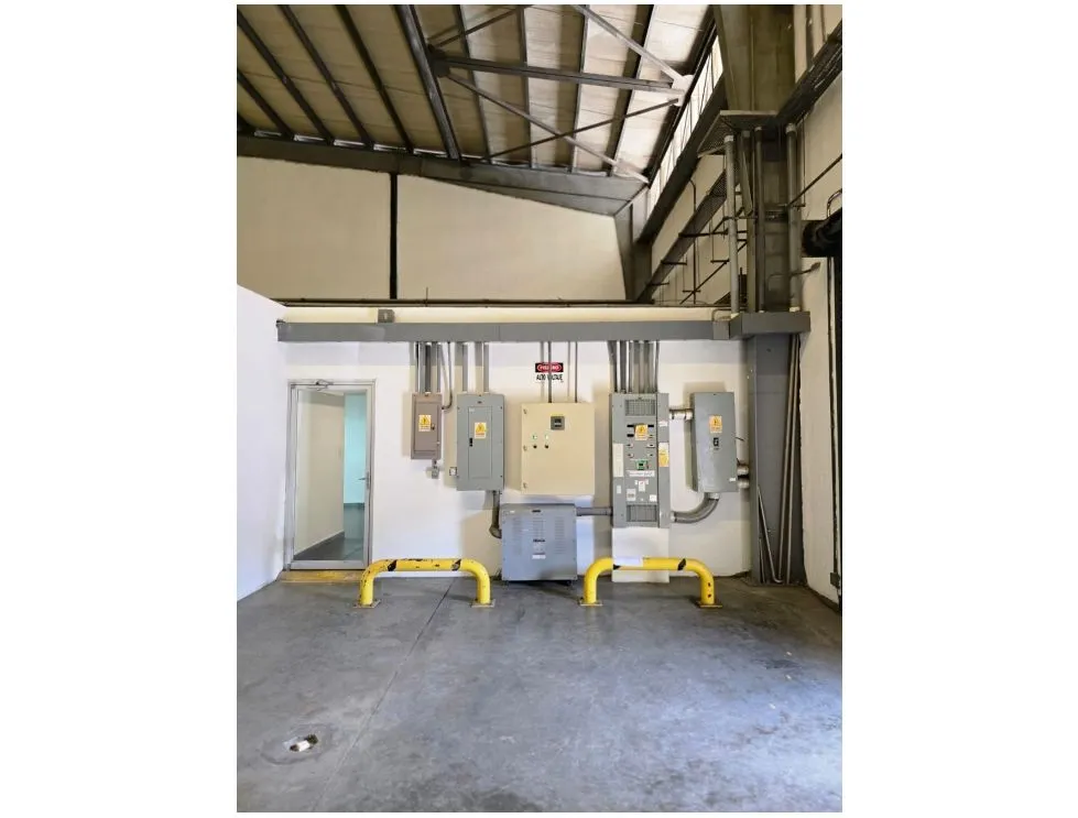 Industrial Warehouse for Sale | Logistics Center - Milla 8