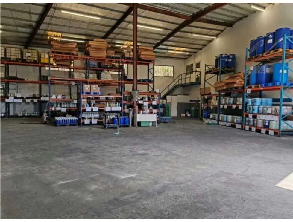 Commercial/Industrial Warehouse for Sale – Orillac, Betania
