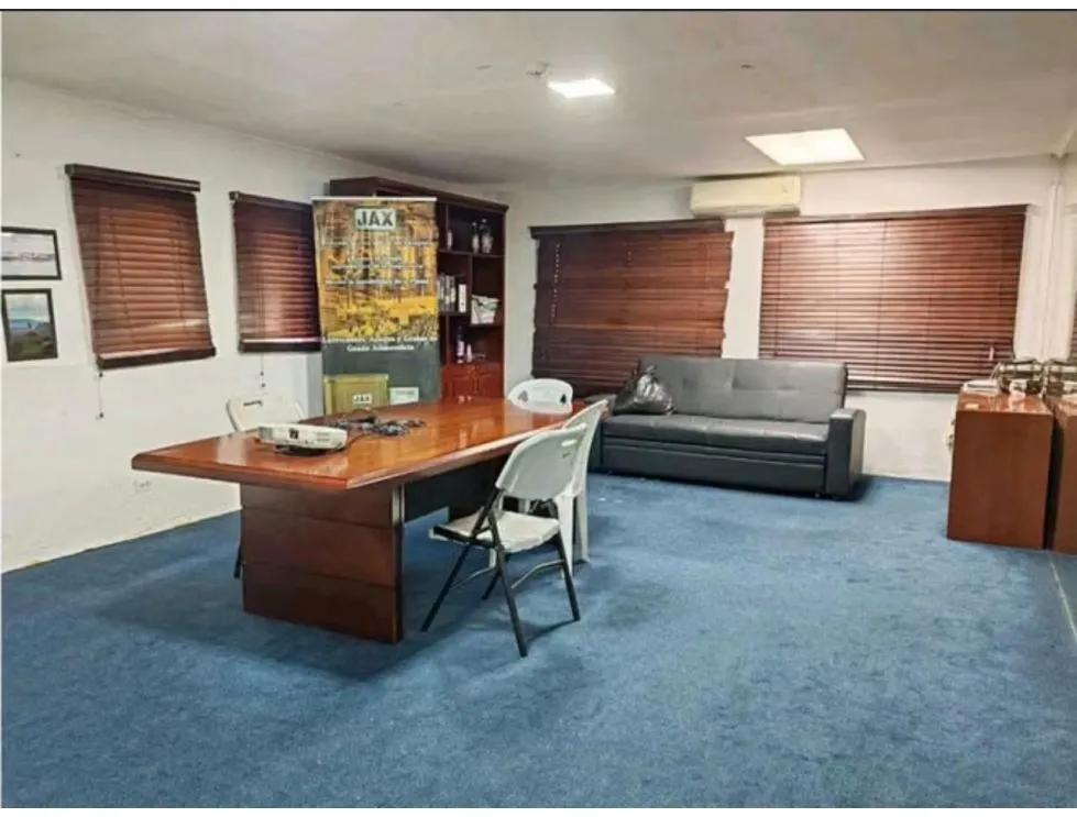 Commercial/Industrial Warehouse for Sale – Orillac, Betania