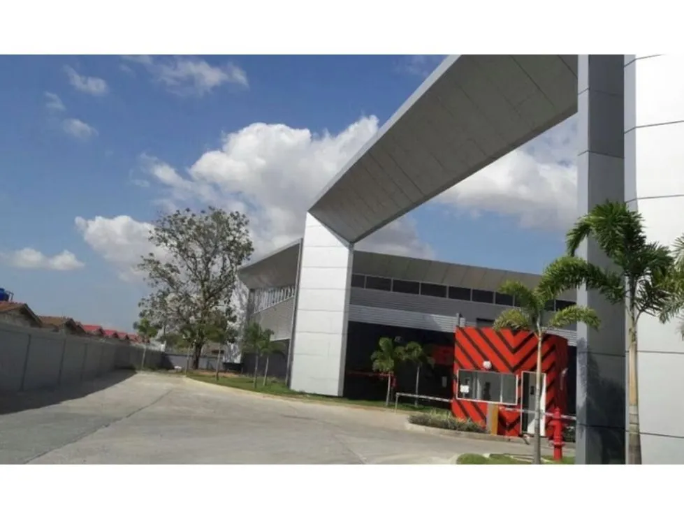 Warehouse Rental in Mañanitas, 560m2