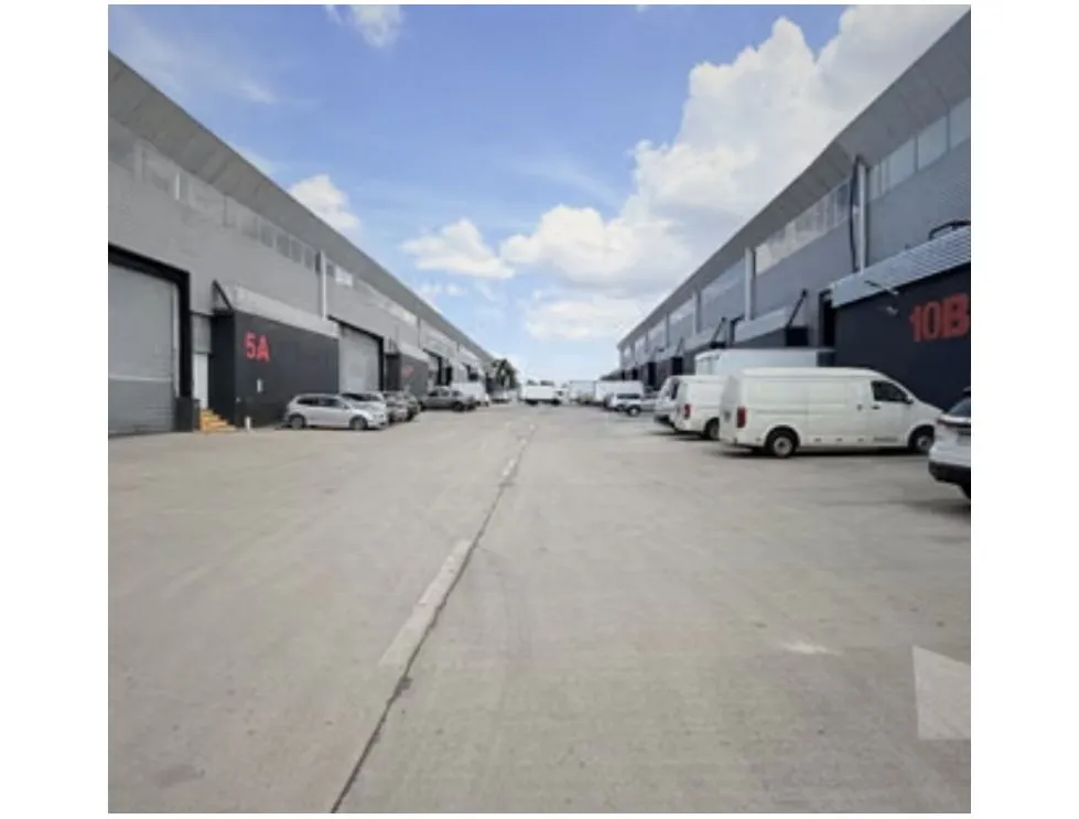 Warehouse Rental in Mañanitas, 560m2