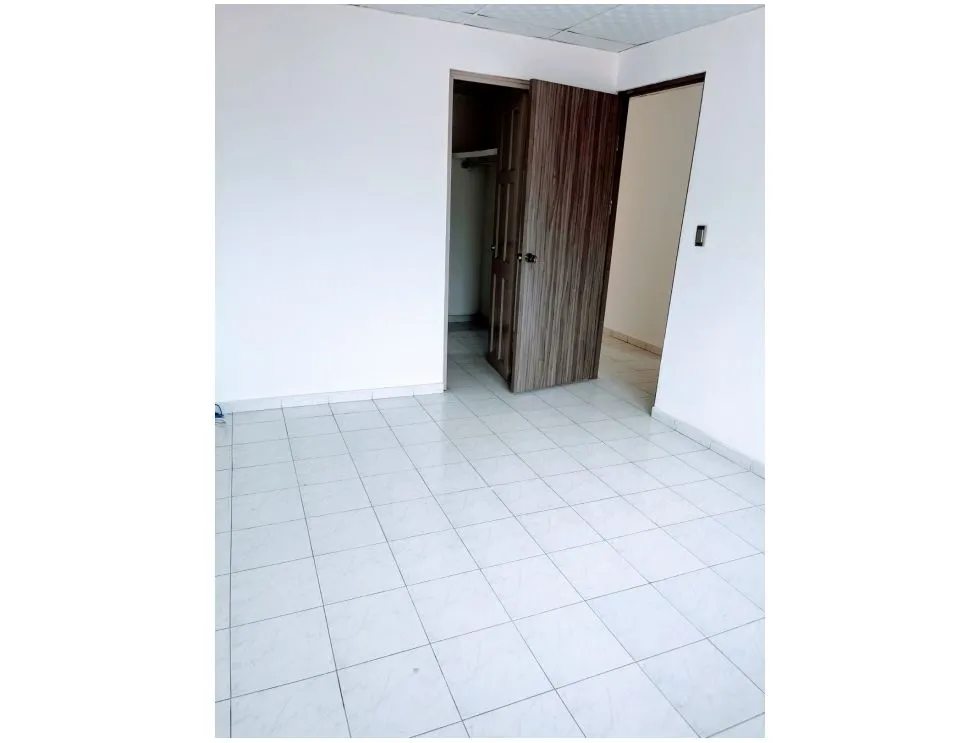 House Rental in Chanis, 290m2
