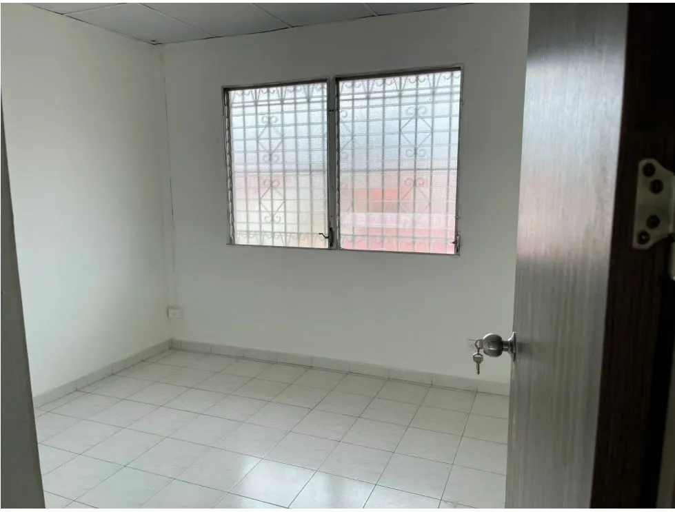 House Rental in Chanis, 290m2