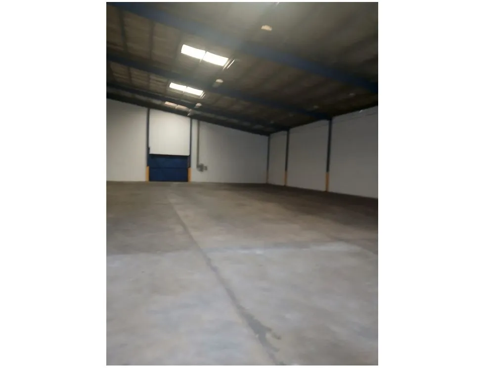 Warehouse Rental in Milla 8 Main Road, 1400m2