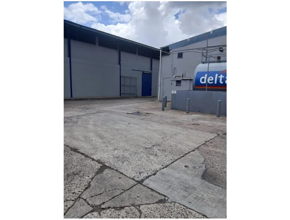 Warehouse Rental in Milla 8 Main Road, 1400m2