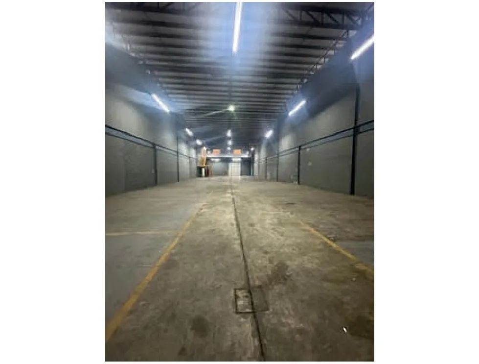 Warehouse Rental in Mañanitas 1,167 M2