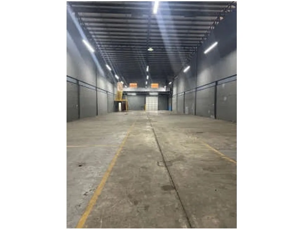 Warehouse Rental in Mañanitas 1,167 M2