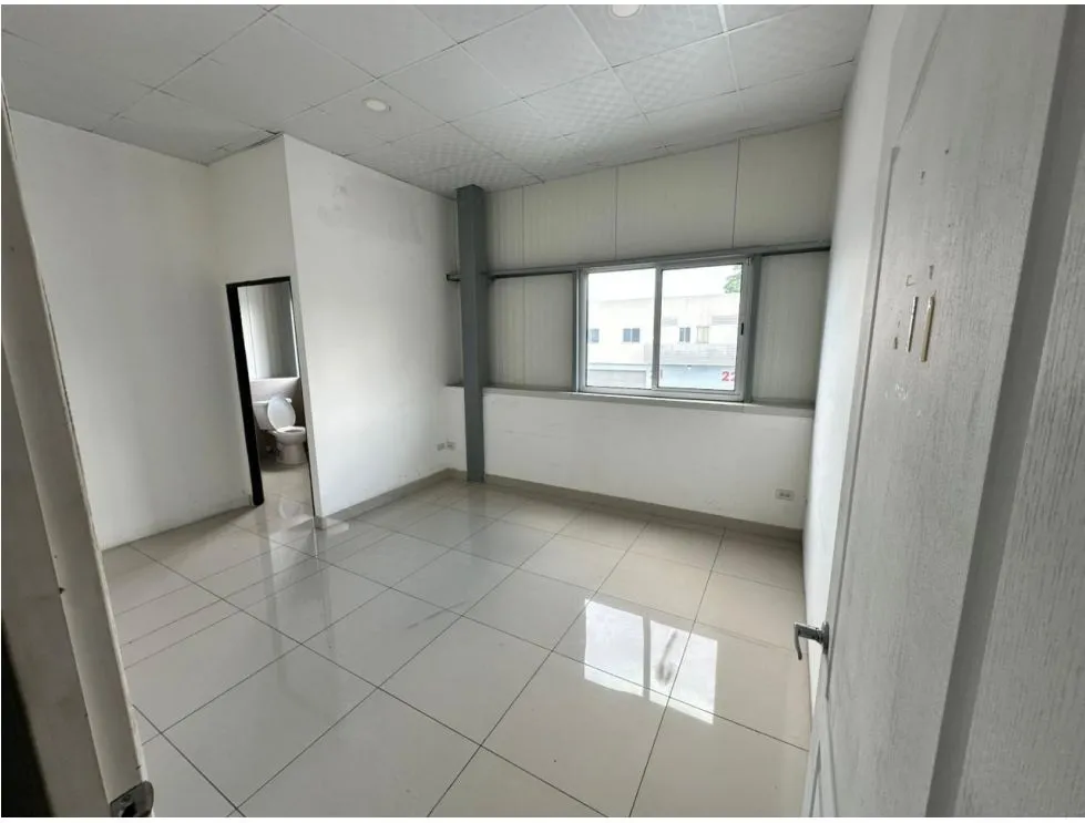 Commercial Warehouse for Rent on Via Tocumen, 480M2, $3,845