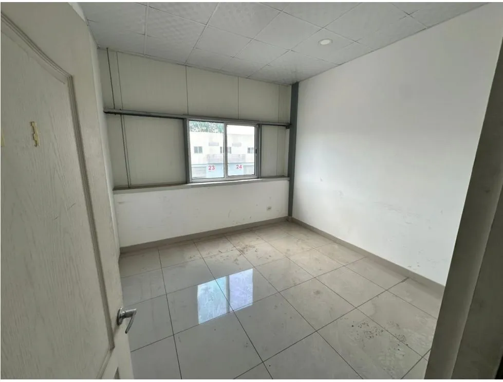 Commercial Warehouse for Rent on Via Tocumen, 480M2, $3,845