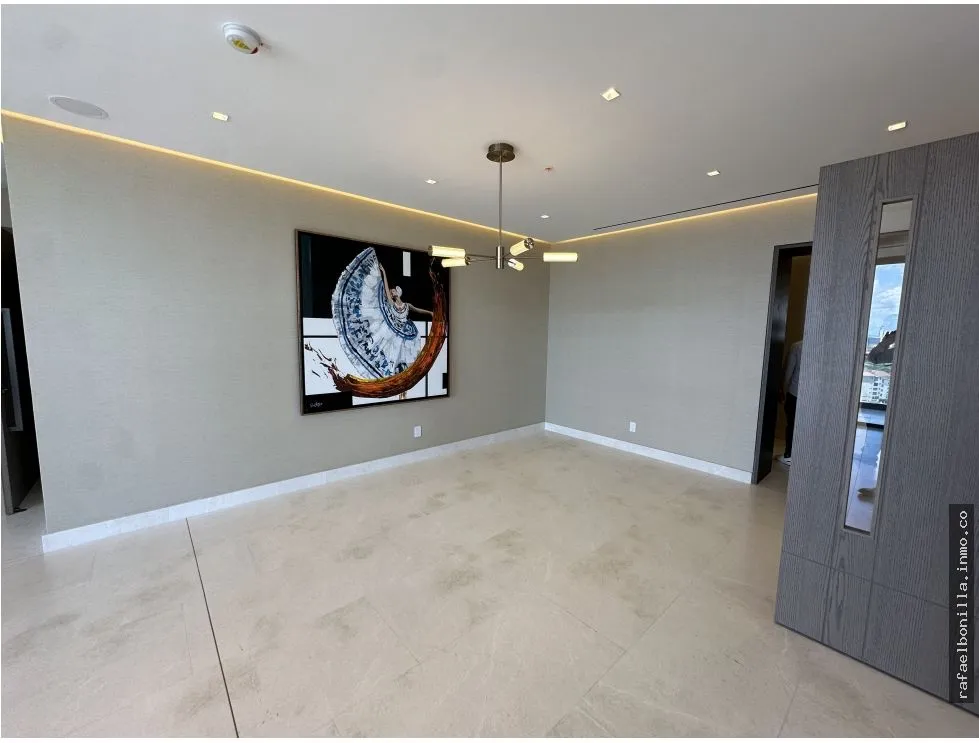 Apartment for Sale in Santa Maria