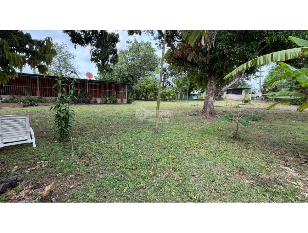 HOUSE FOR SALE WITH LARGE 2,612 M² LAND IN CAPIRA WITH 2 TERRACES
