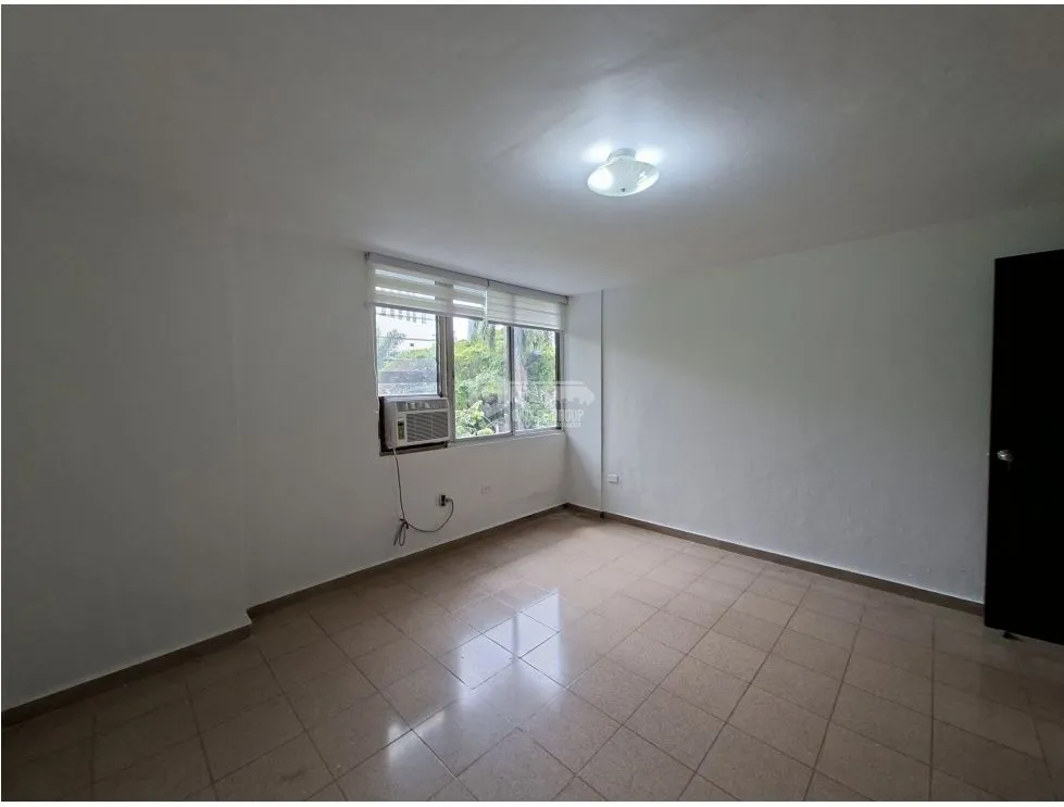 EL CANGREJO / HILTON PARK / 92M / 2 BEDROOMS / 2 BATHROOMS / VACANT