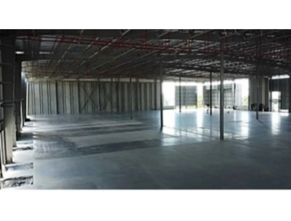 Alquiler de Bodega con anden en P L P 7,550 m2. Cod-J100