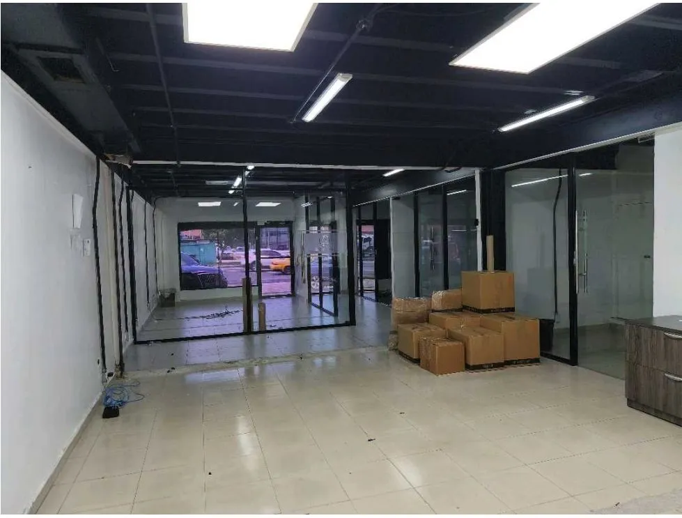 Alquiler de Local Comercian con Showroom en Río Abajo Cod-J012