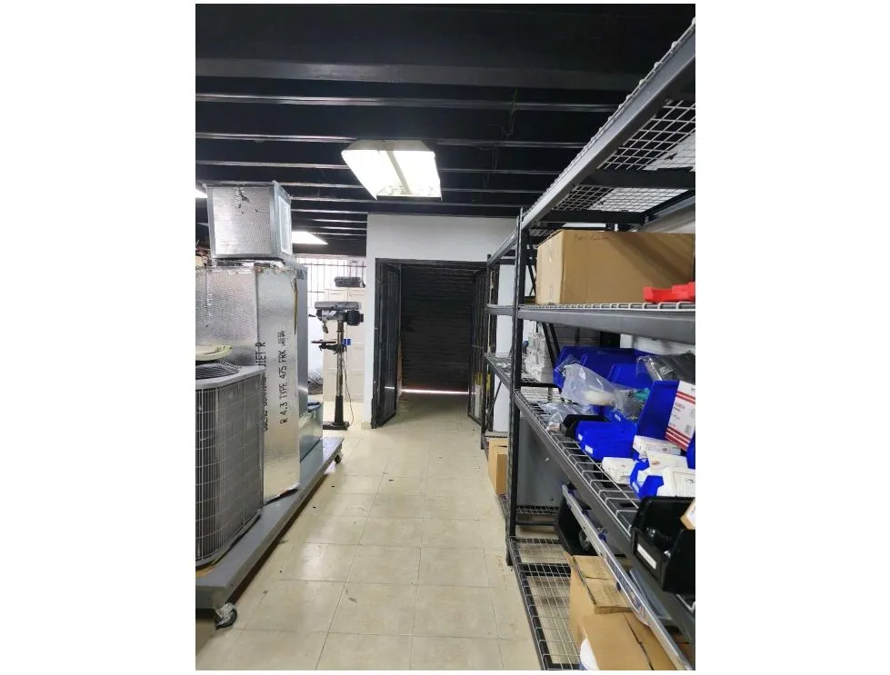 Alquiler de Local Comercian con Showroom en Río Abajo Cod-J012
