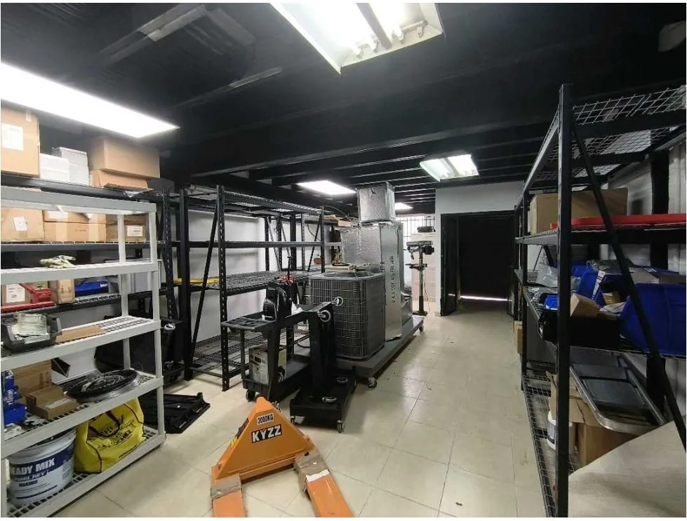 Alquiler de Local Comercian con Showroom en Río Abajo Cod-J012