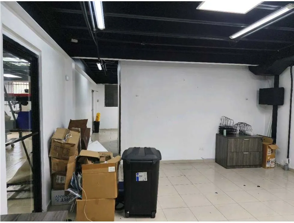Alquiler de Local Comercian con Showroom en Río Abajo Cod-J012