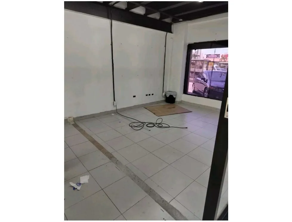 Alquiler de Local Comercian con Showroom en Río Abajo Cod-J012