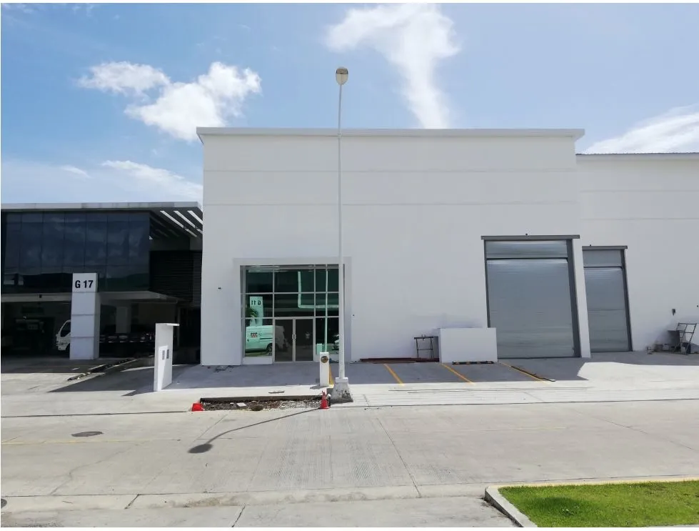 Ofibodega o Bodega para venta en Panamá Viejo ideal para inversión