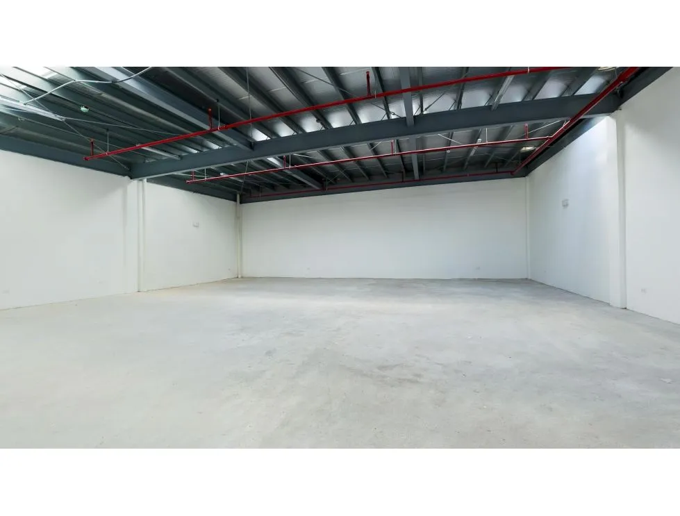 Warehouse or Office-Warehouse in Panama Viejo for Sale - Ideal for Investment