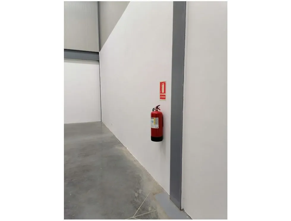 Sale of Warehouse in Central Panama Viejo for Investment