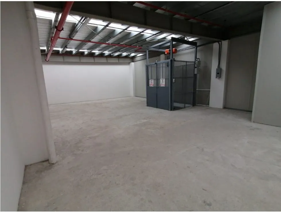 Sale of Warehouse in Central Panama for Investment