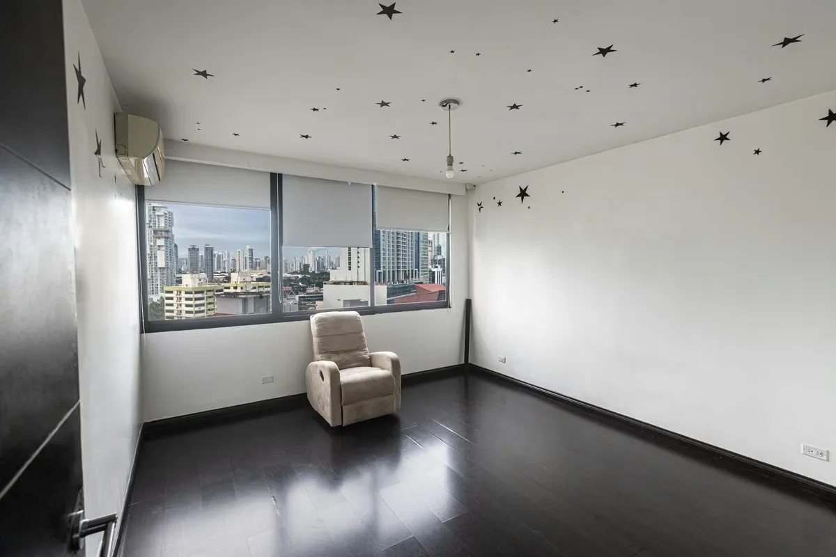 Ganga PH Los Delfines 280m² Remodelado y Vista al Mar