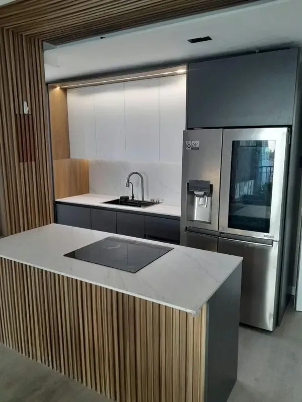 Céntrico y Remodelado Apartamento en PH Alai $150,000