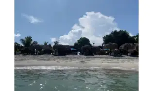 Sale of 5,000 m² Beach Land with Operating Business in Farallón, Cod-J220, Farallon