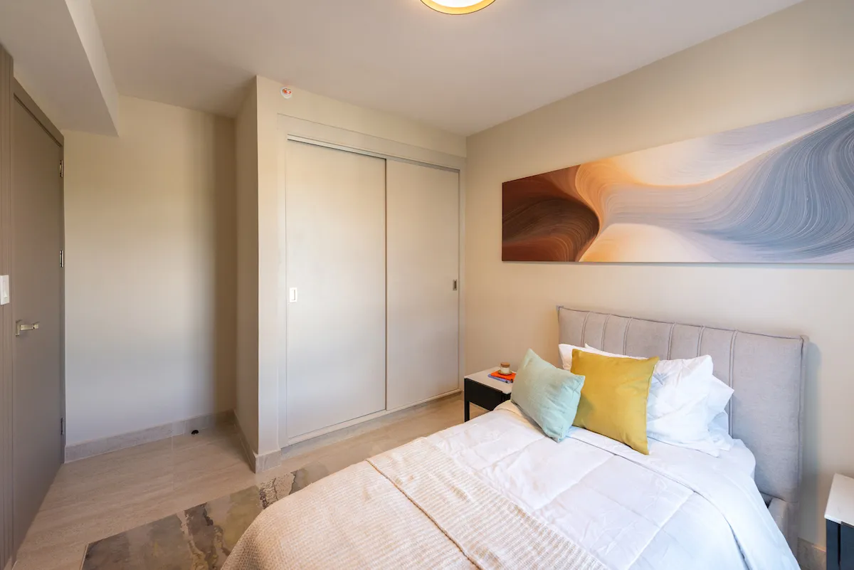 Turnkey! Furnished Apartment with Den Flex in PH Parterre (Tower 2)