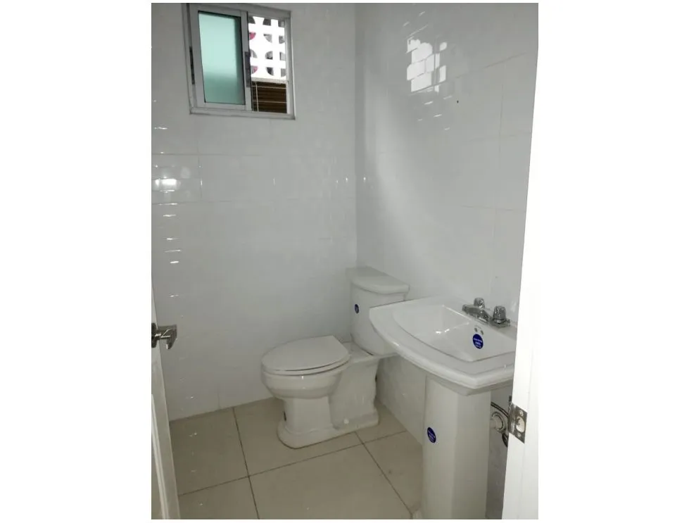Office Rental in PH Neo Plaza, El Cangrejo. LM