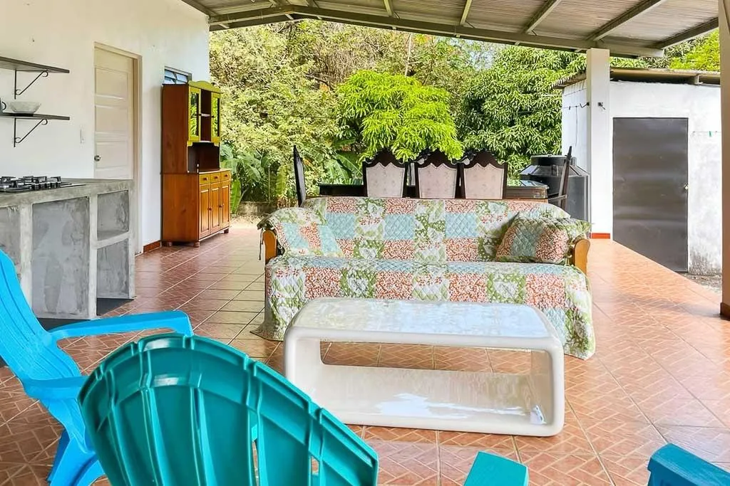 House in Pedasí with Separate Guest House