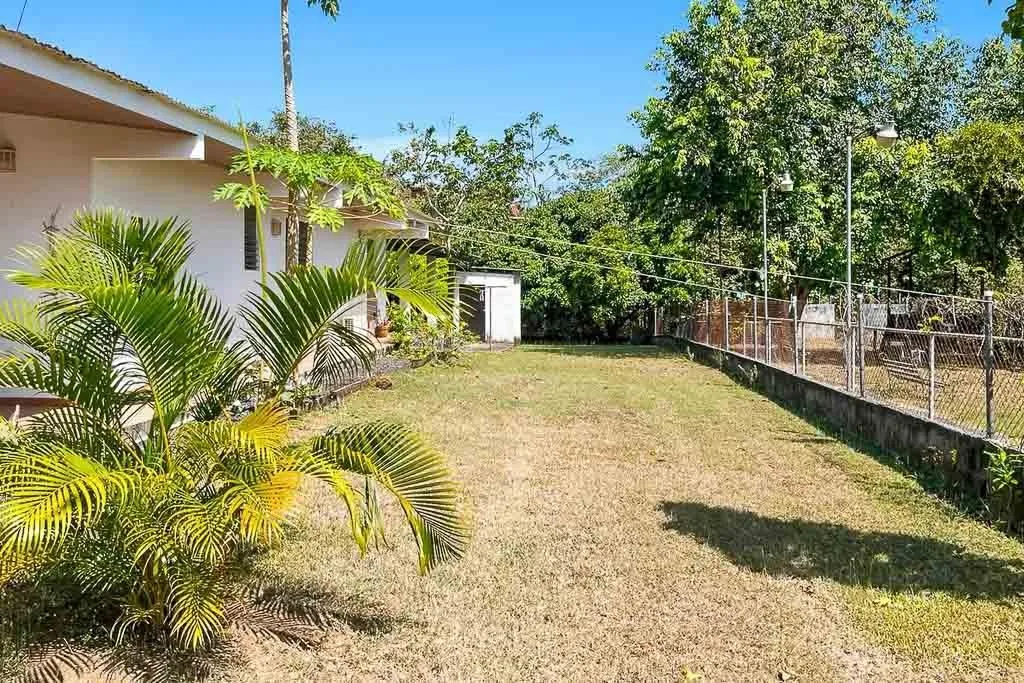 House in Pedasí with Separate Guest House