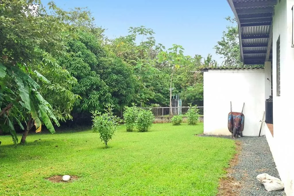 House in Pedasí with Separate Guest House