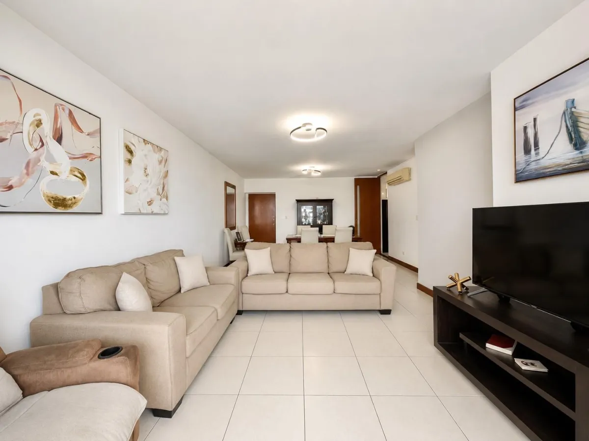 SE VENDE APARTAMENTO DE 3 RECAMARAS EN EL CANGREJO