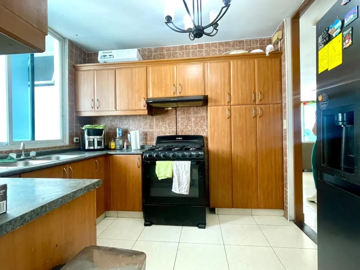 SE VENDE APARTAMENTO DE 3 RECAMARAS EN EL CANGREJO