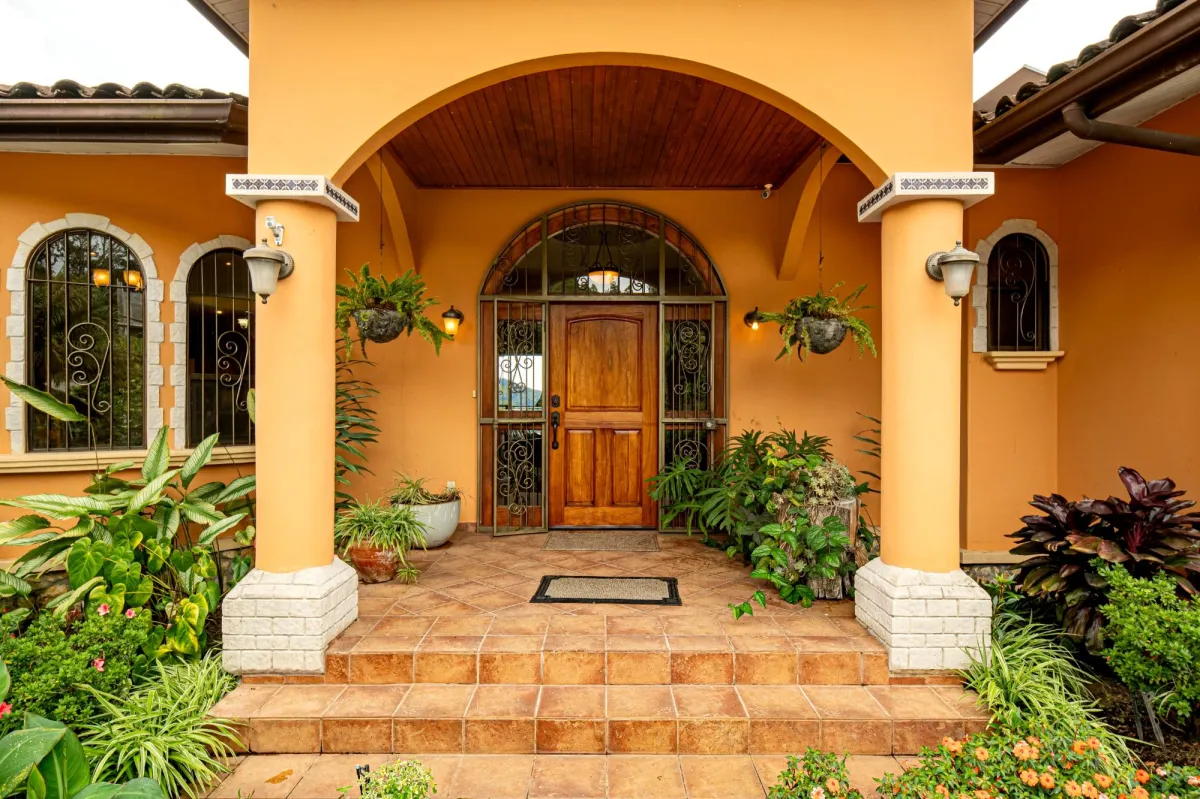 Hillside Home in Boquete Panama