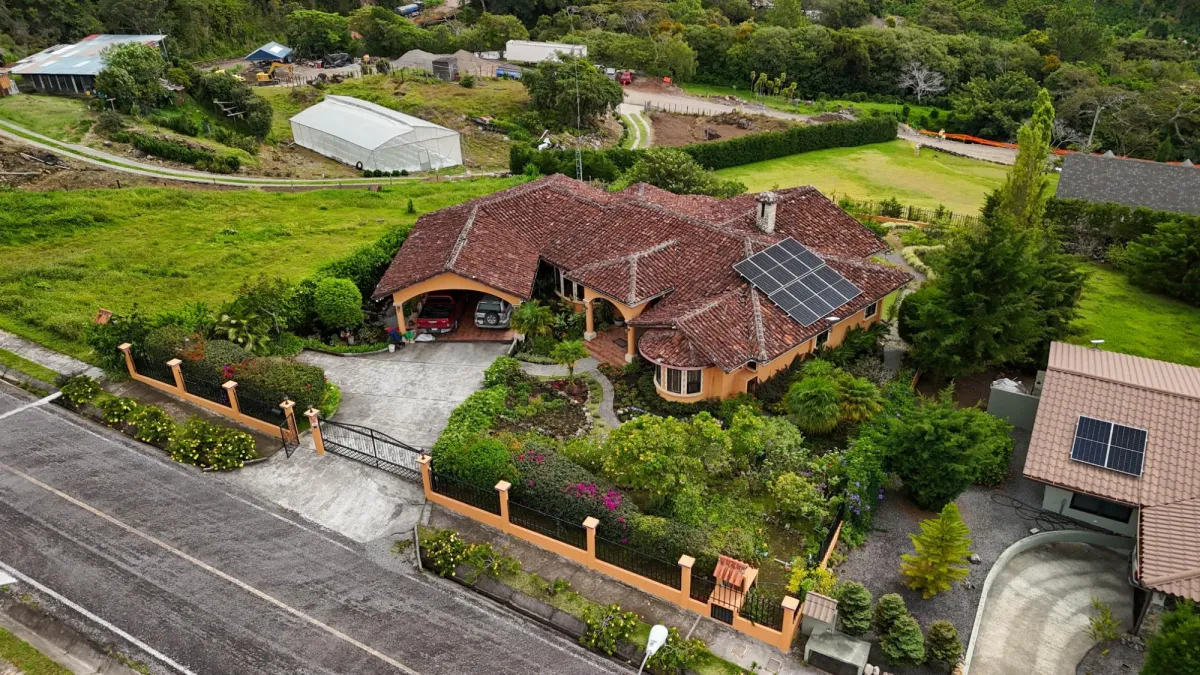 Hillside Home in Boquete Panama
