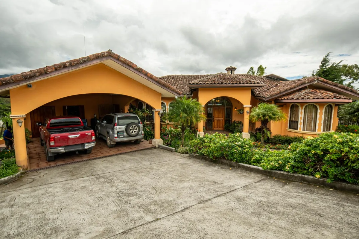 Hillside Home in Boquete Panama