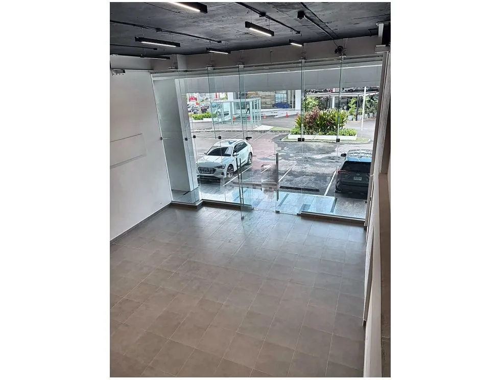 Espace commercial à Bella Vista à louer