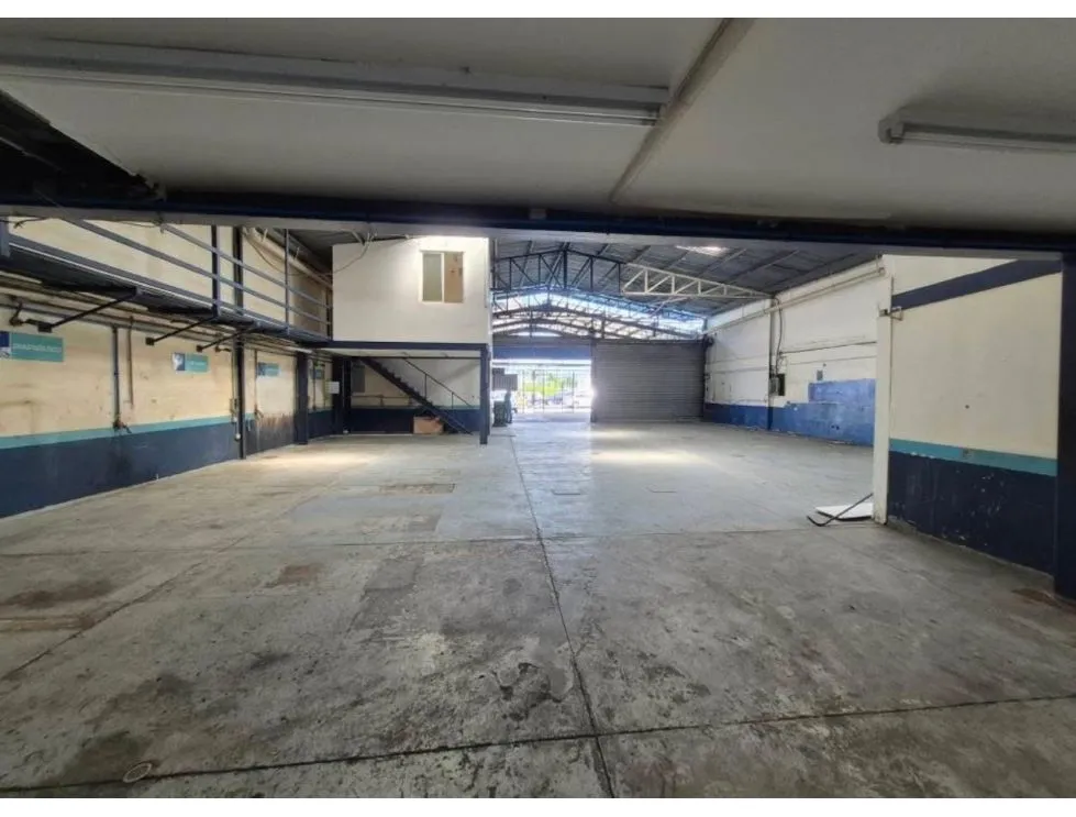 Warehouse for Rent on Vía España | 600 m2