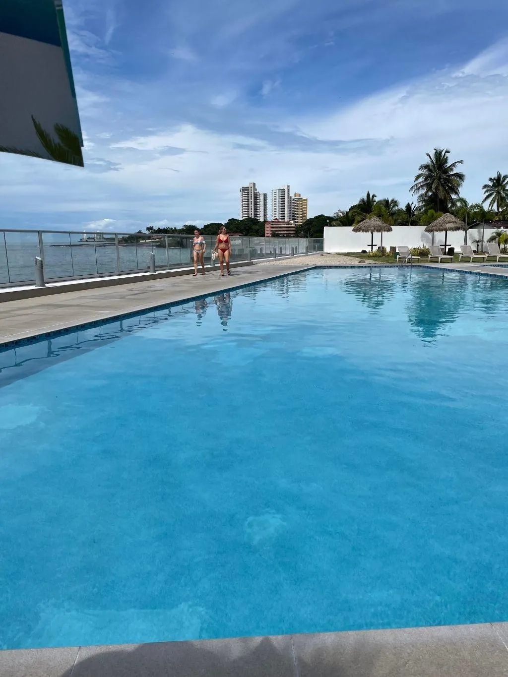 APARTMENT BEACH FRONT