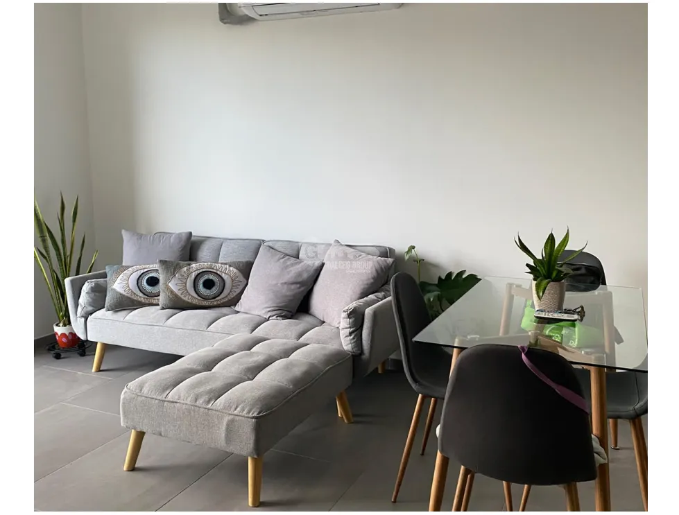 SE ALQUILA APARTAMENTO PARQUE LEFEVRE DEMENTRA 70M  BALCON Y PISCINA