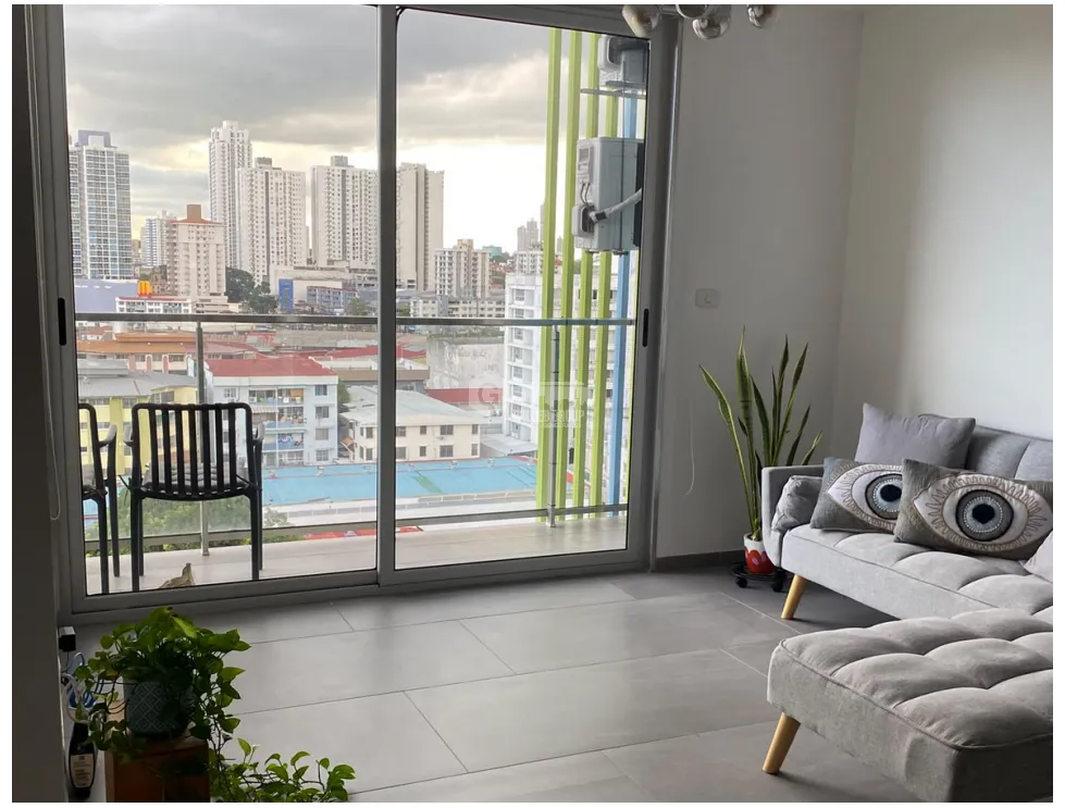SE ALQUILA APARTAMENTO PARQUE LEFEVRE DEMENTRA 70M  BALCON Y PISCINA
