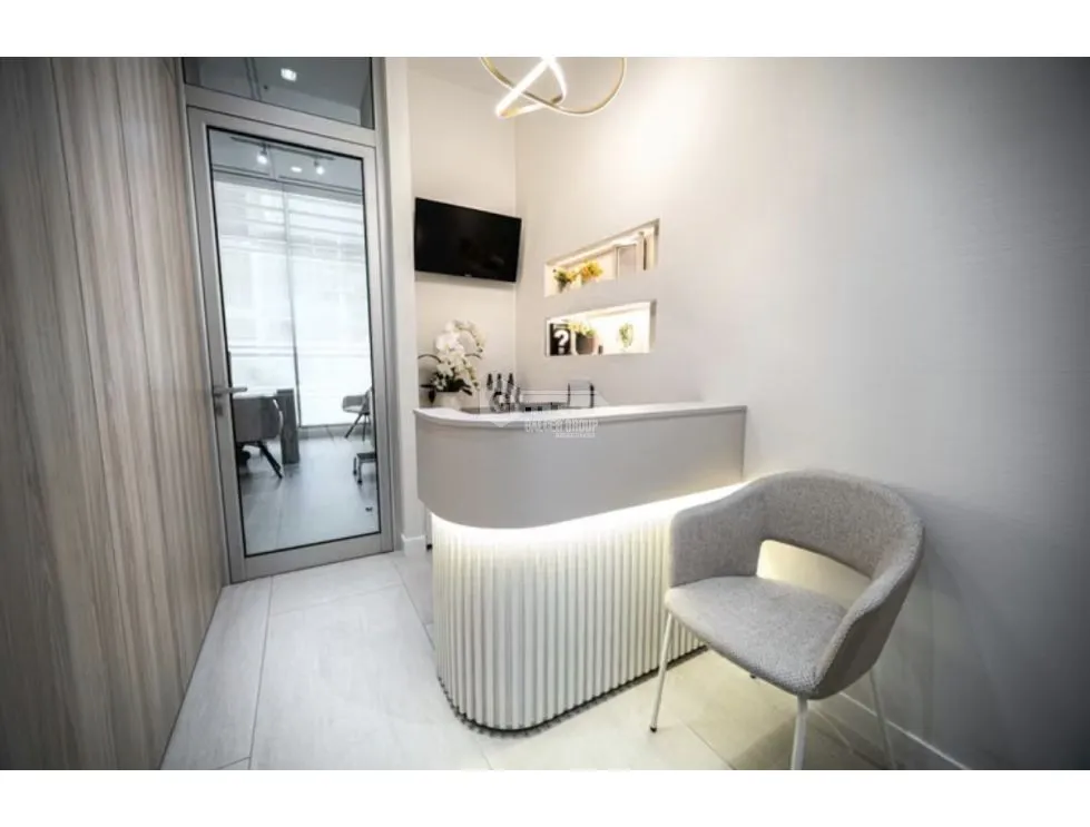MEDICAL OFFICE FOR SALE COSTA DEL ESTE TOWN CENTER 40M 2 PARKING FULLY EQUIPPED