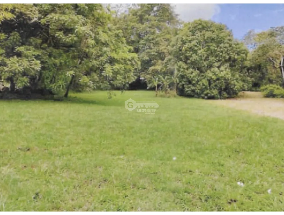 CHAME / BEJUCO / 1572 M2 / FLAT LAND / GREEN AREAS / SPACIOUS
