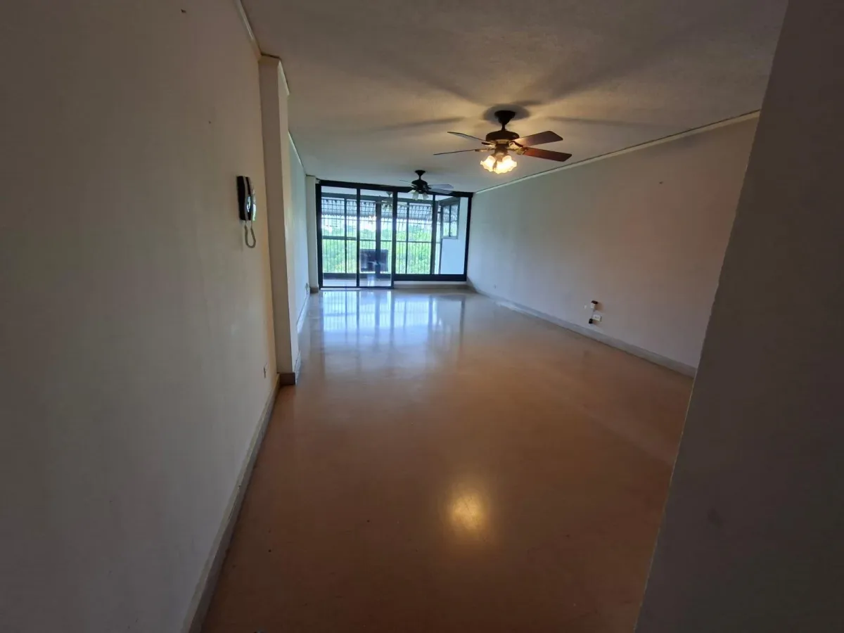 VENTA DE APARTAMENTO SAN FRANCISCO FRENTE AL PARQUE OMAR